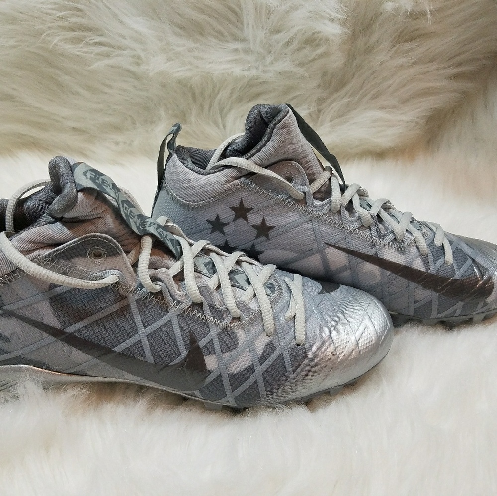 Nike Alpha Field General Elite  Cleats Size 9